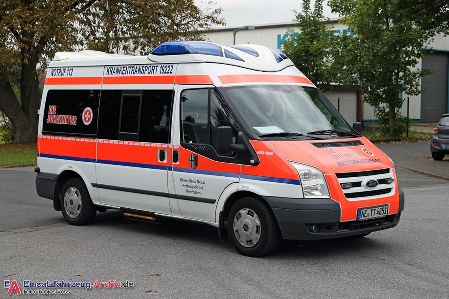 Rettung Kreis Neuss 04 KTW 01 (a.D.)