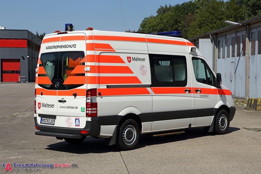 Johannes Neumuenster 32-90-01