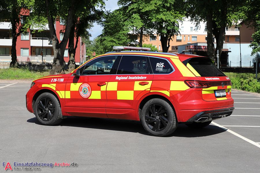 2 26-1180 - Ledningsbil