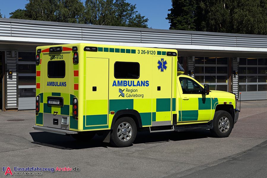3 26-9120 - Ambulans (a.D.)