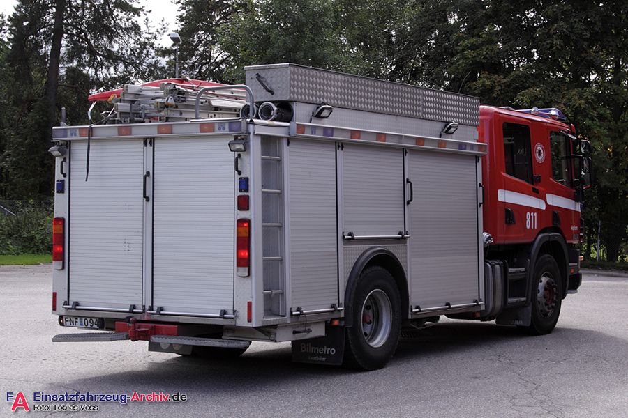 2 26-8110 - Släck-/räddningsbil (a.D.)