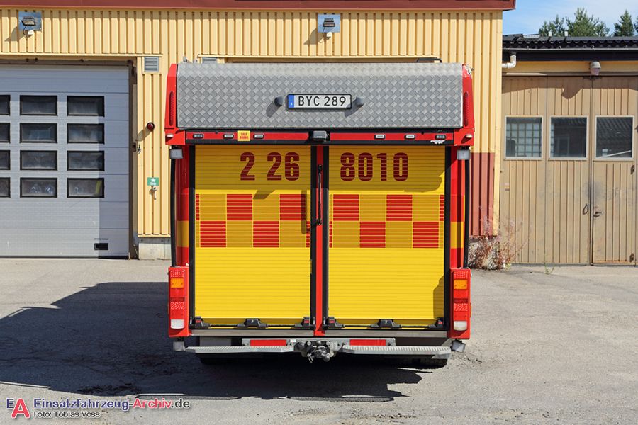 2 26-8010 - Släck-/räddningsbil