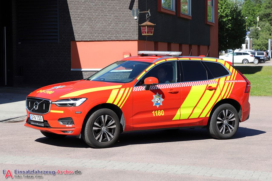 2 41-1180 - Ledningsbil