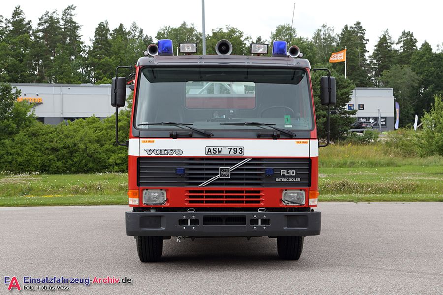 2 41-4040 - Tankbil (a.D.)