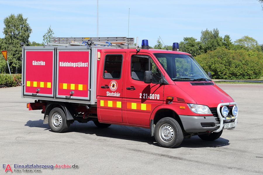 2 21-6070 - Transportbil