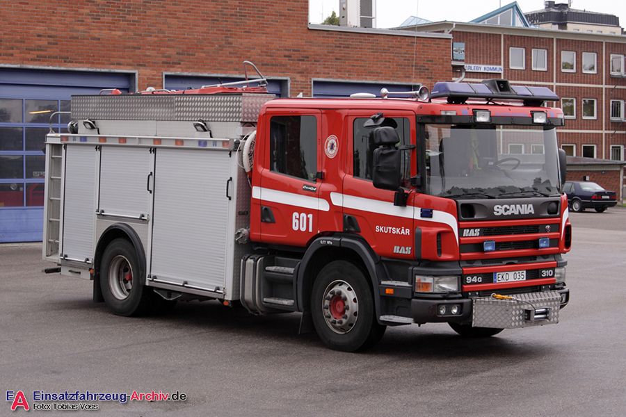 2 21-6010 - Släck-/räddningsbil (a.D.)